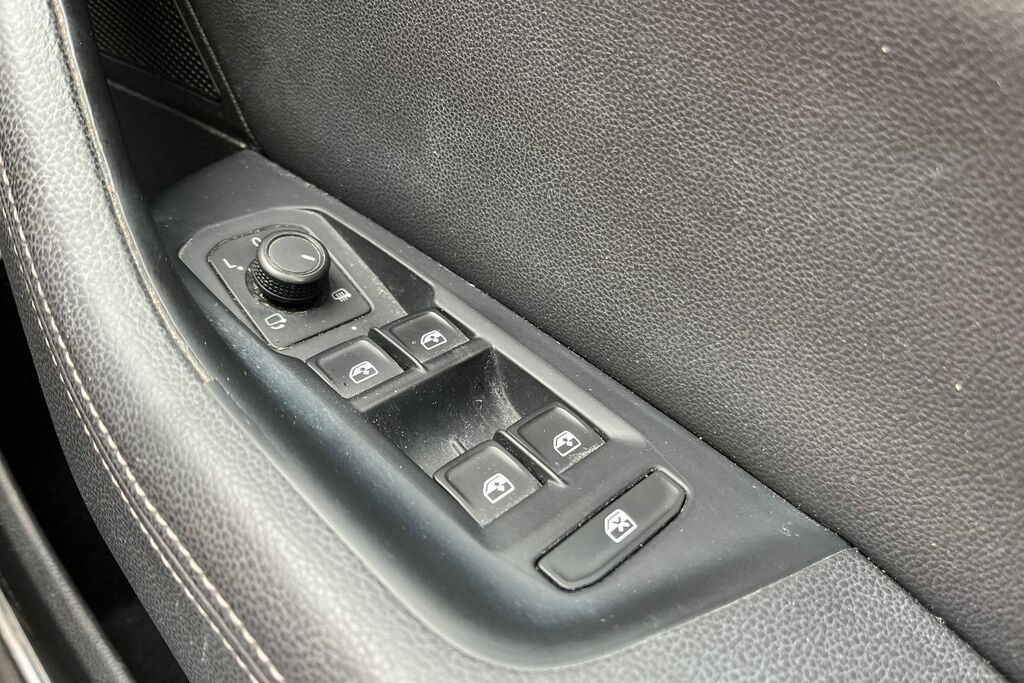 Volkswagen Passat 2.0 Tdi Bluemotion Tech Se Business Dsg Euro 6 S Blue #16