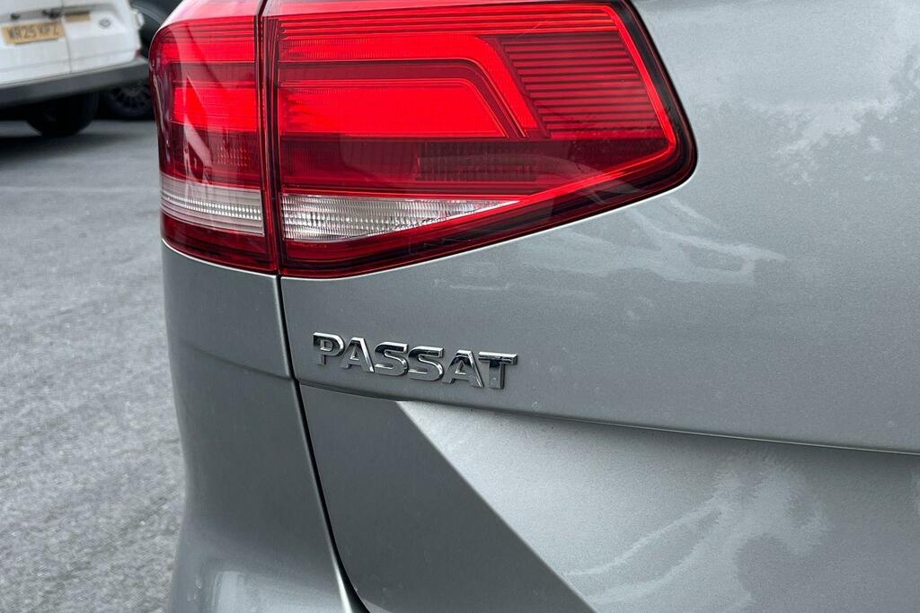 Volkswagen Passat 2.0 Tdi Bluemotion Tech Se Business Dsg Euro 6 S Blue #26