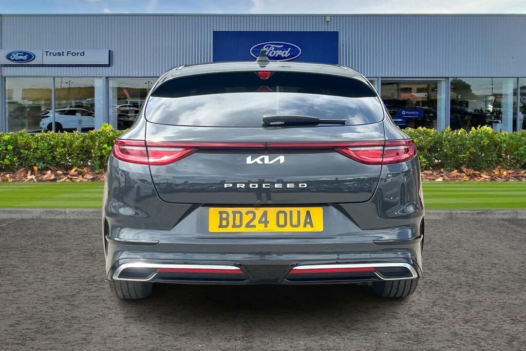 Kia Proceed 1.5 T Gdi Gt Line Shooting Brake Red #7