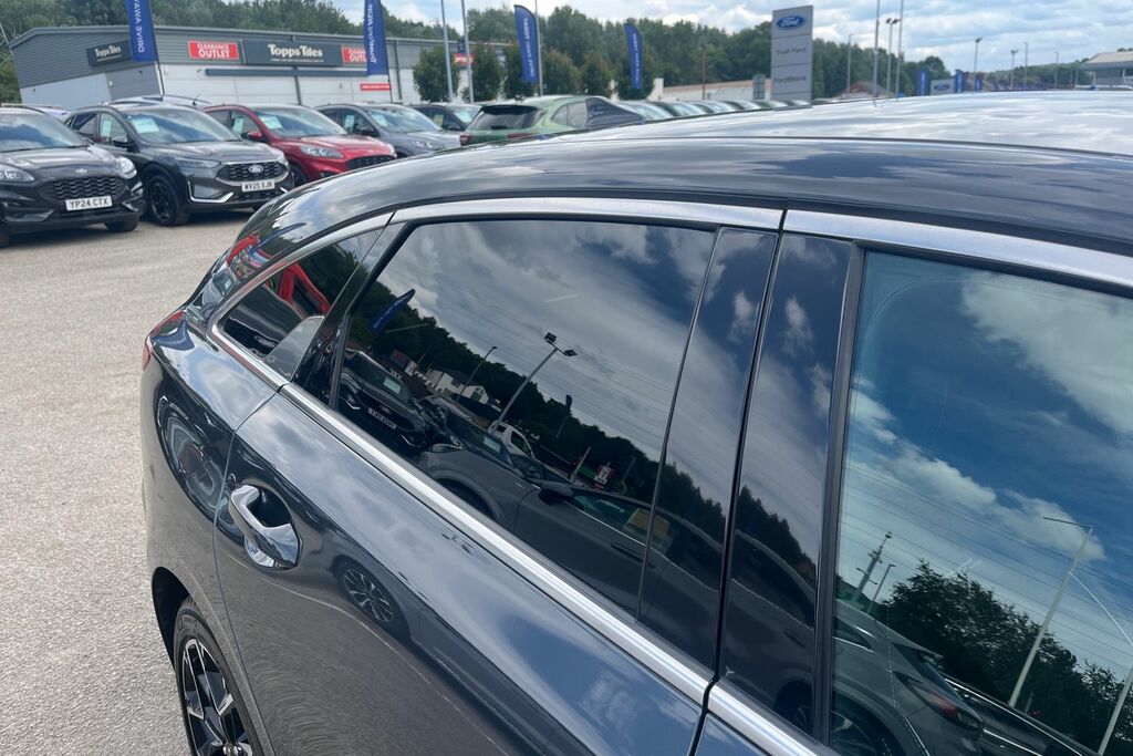 Kia Proceed 1.5 T Gdi Gt Line Shooting Brake Red #24