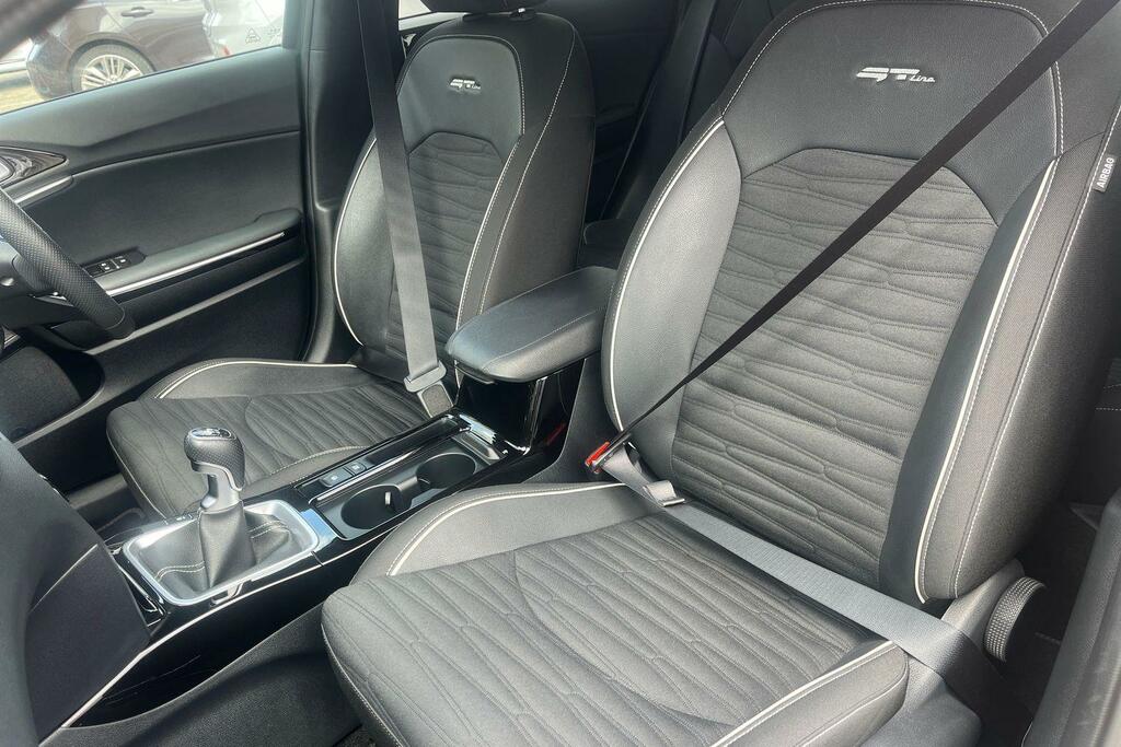 Kia Proceed 1.5 T Gdi Gt Line Shooting Brake Red #19