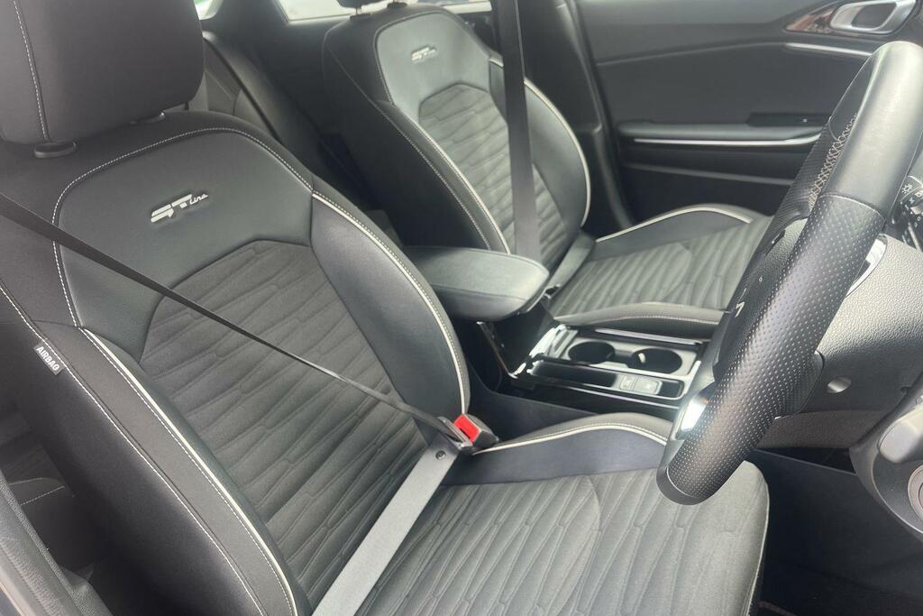 Kia Proceed 1.5 T Gdi Gt Line Shooting Brake Red #17