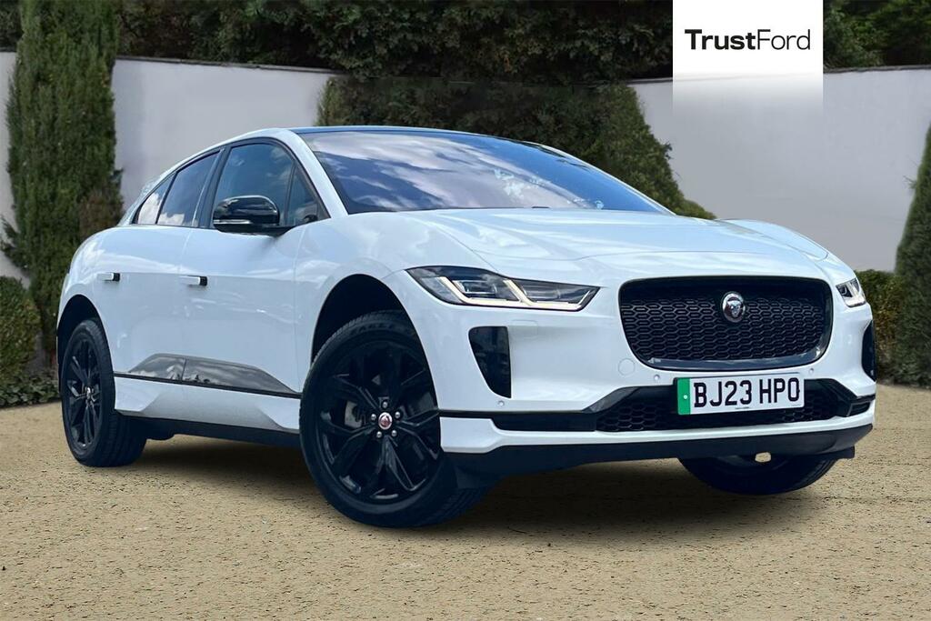 Jaguar I-Pace 294Kw Ev400 Black 90Kwh 11Kw Charger White