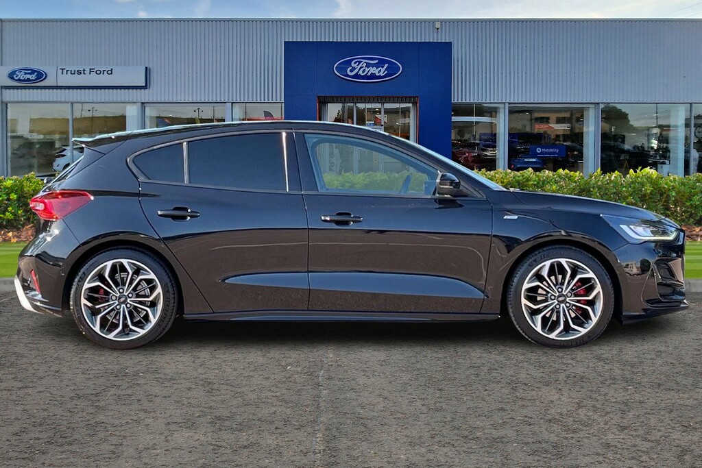 Ford Focus 1.0T Ecoboost Mhev St Line Estate Hybri White #3
