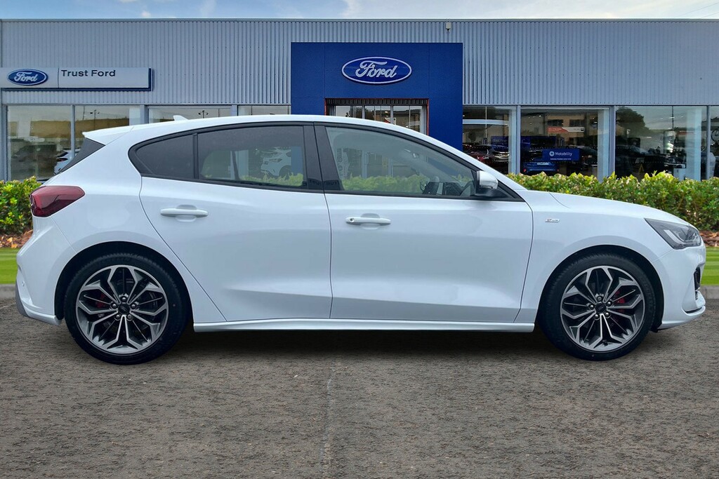 Ford Focus 1.0 Ecoboost Hybrid Mhev 155 St-line X Ed White #3
