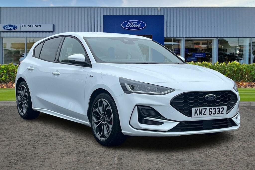 Ford Focus 1.0 Ecoboost Hybrid Mhev 155 St-line X Ed White