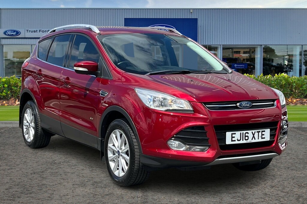 Ford Kuga 1.5T Ecoboost Titanium Suv Awd Eur Red