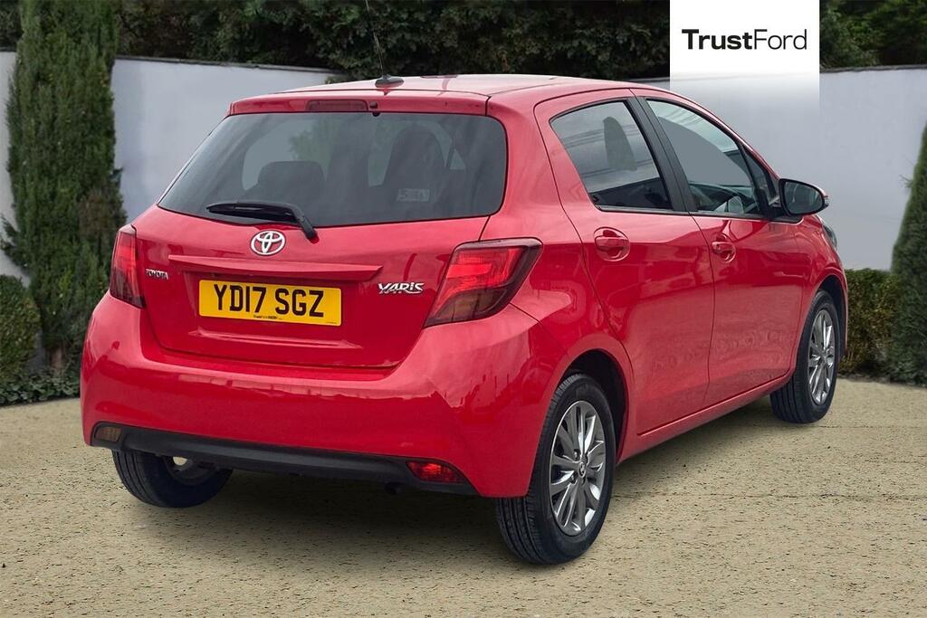 Toyota Yaris 1.33 Vvt-i Icon Tss Leather Nav Red #4
