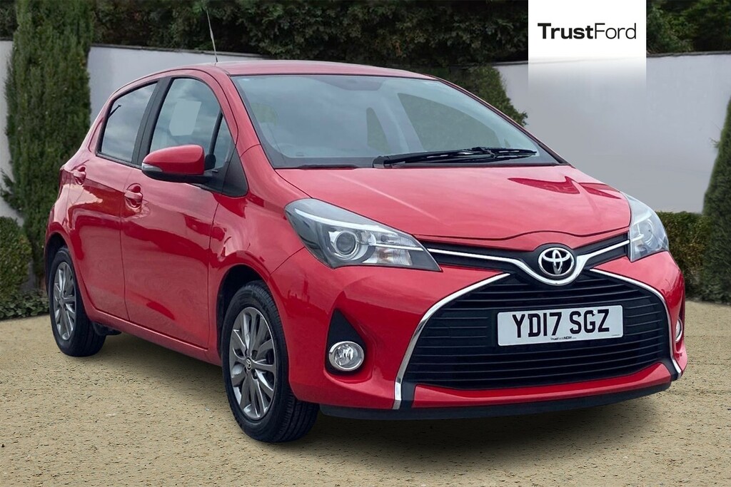 Toyota Yaris 1.33 Vvt-i Icon Tss Leather Nav Red