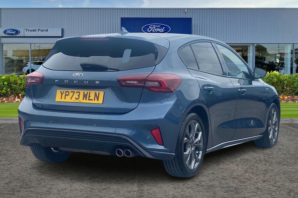 Ford Focus 1.0 Ecoboost St-line 5Dr- With Satellite Navigatio YP73WLN Blue #4