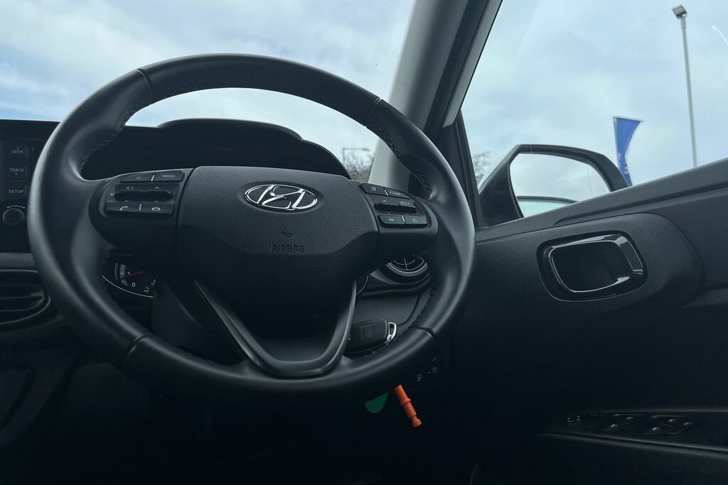 Hyundai I10 1.0 Play Hatchback Euro 6 67 Ps Blue #12