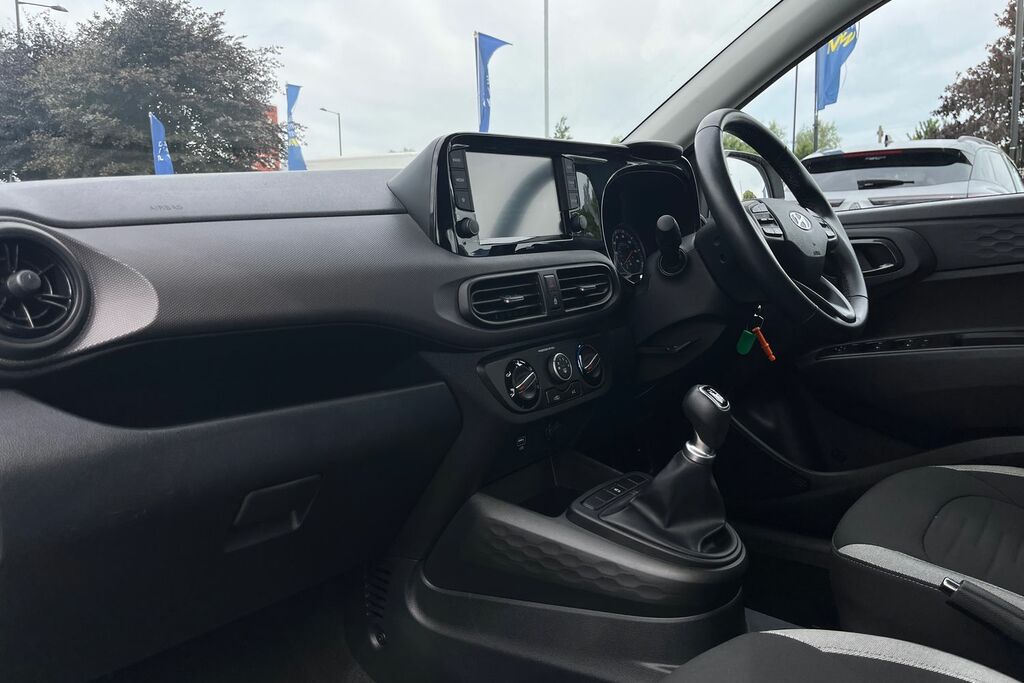 Hyundai I10 1.0 Play Hatchback Euro 6 67 Ps Blue #18