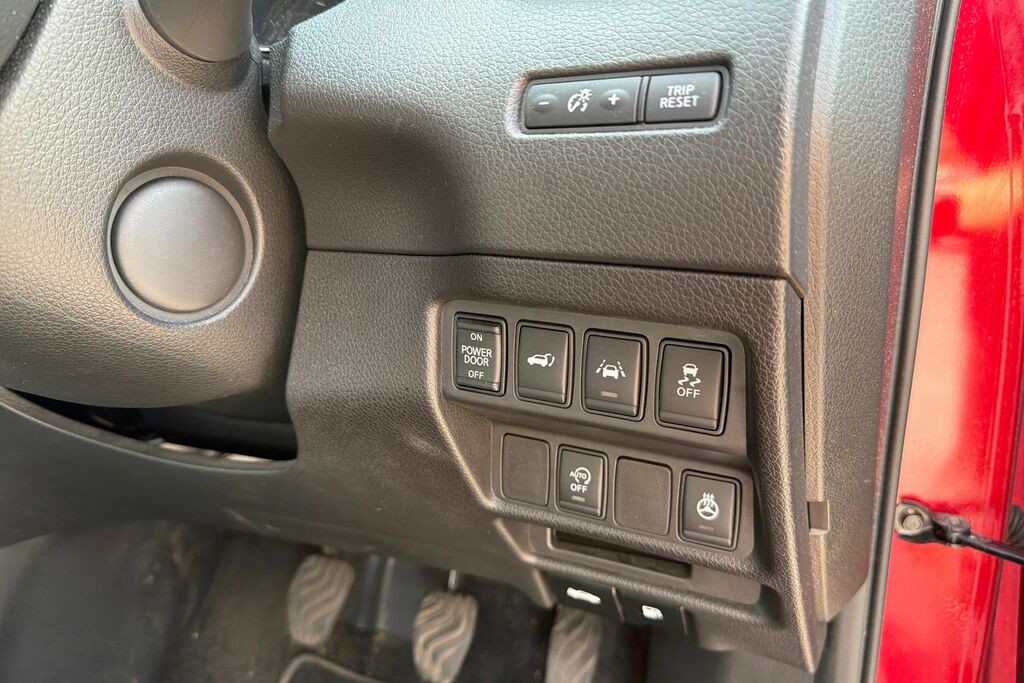 Nissan X-Trail 2.0 Dci N-connecta 4Wd Xtronic 7 Seat Black #33