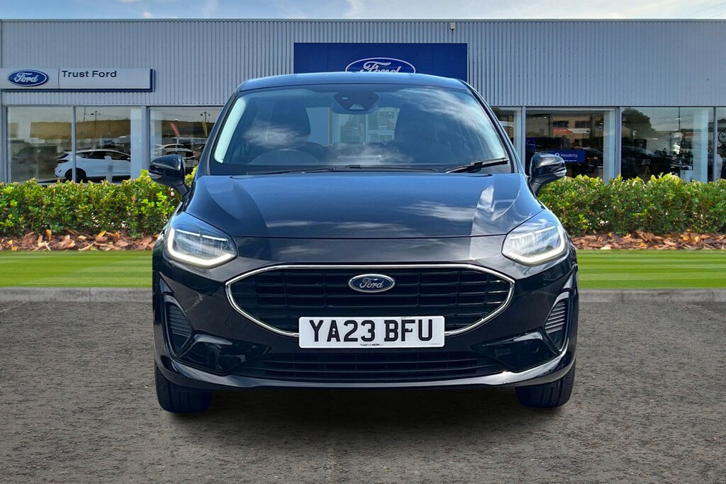 Ford Fiesta 1.1 Trend Black #6
