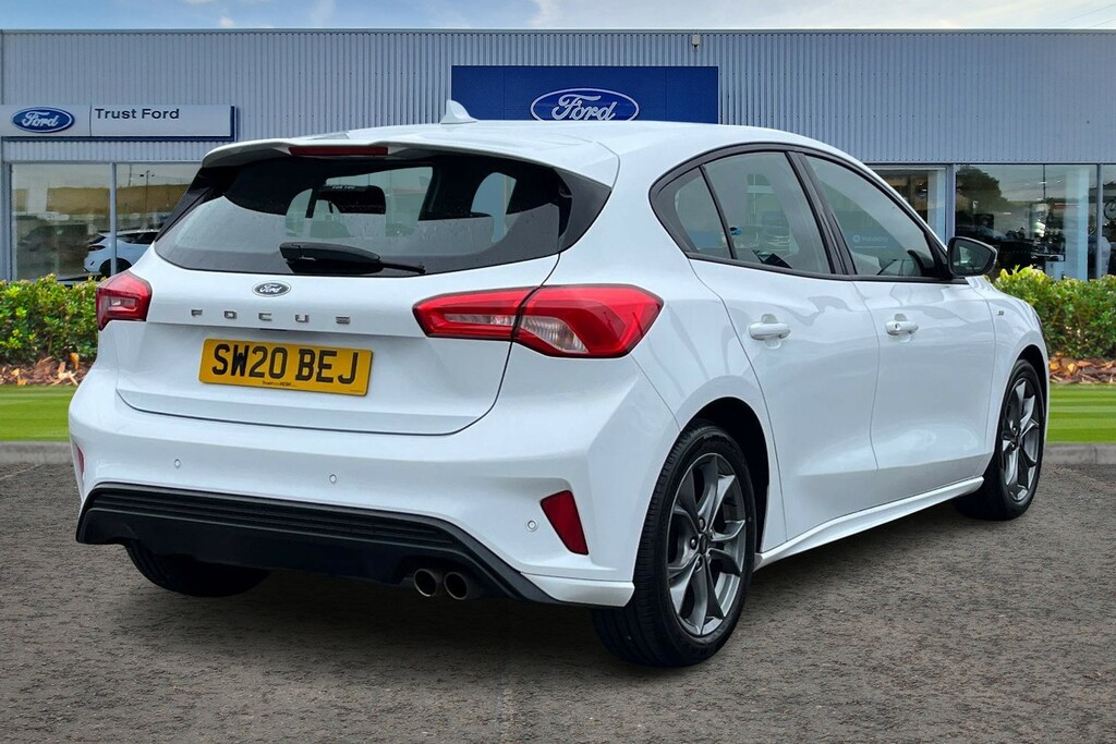 Ford Focus 1.0T Ecoboost St-line Hatchback Eu White #2