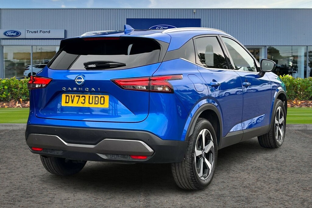 Nissan Qashqai 1.3 Dig-t Mh 158 Tekna Xtronic Green #4