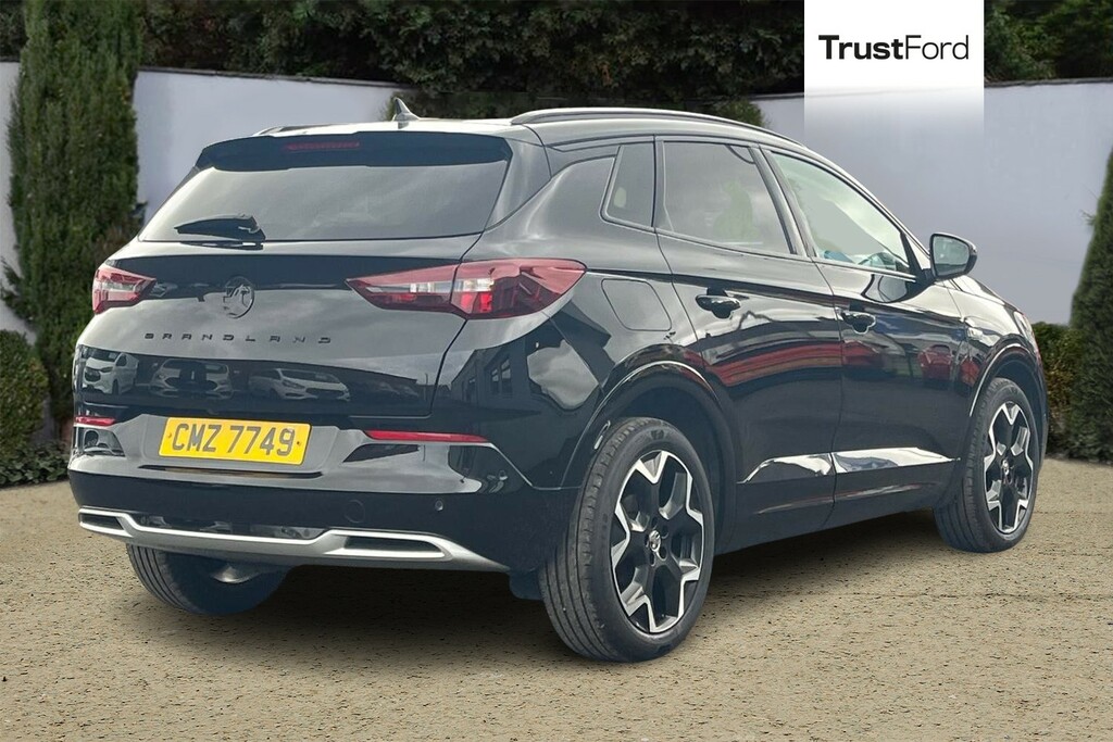 Vauxhall Grandland 1.2 Turbo Ultimate Black #4