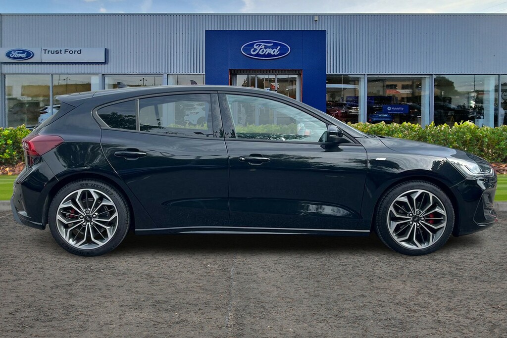 Ford Focus St-line X Black #3