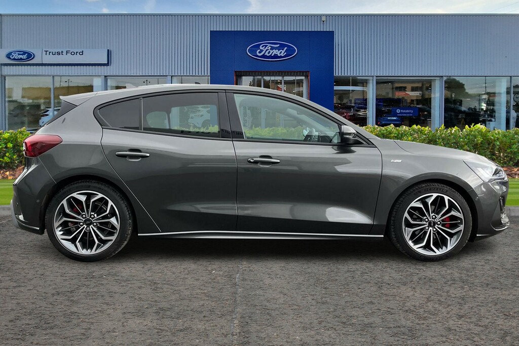 Ford Focus 1.0 Ecoboost Hybrid Mhev 155 St-line X FV74YXM Grey #3