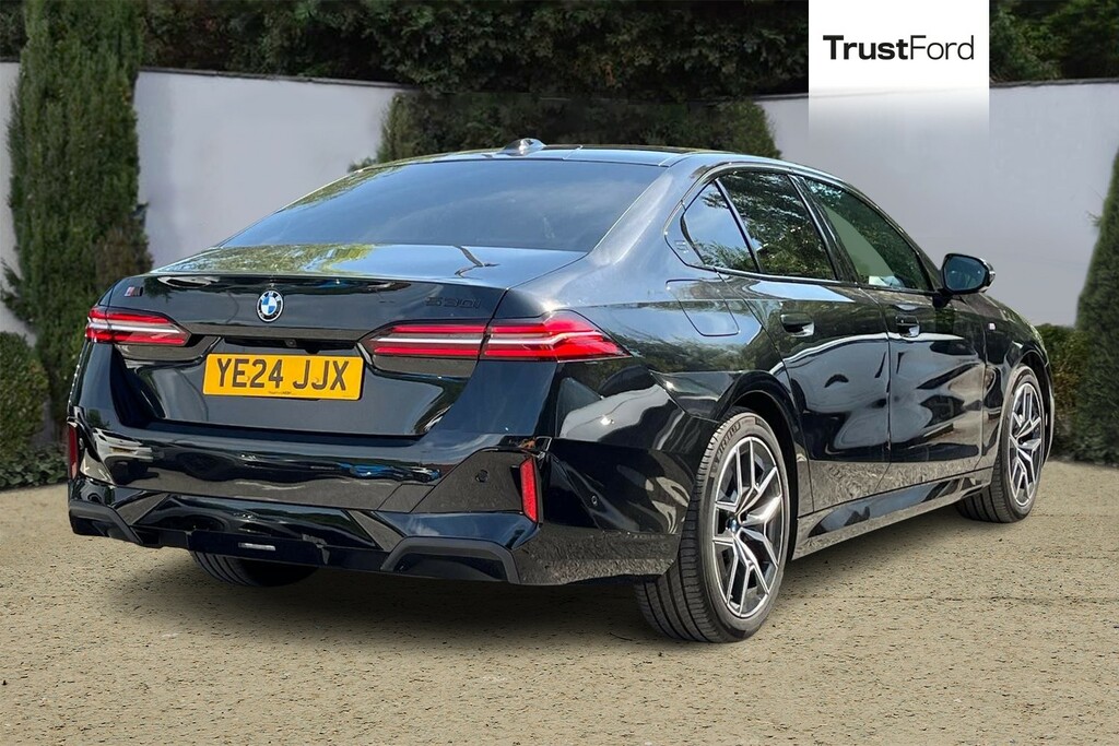 BMW 5 Series 520I M Sport Tech Plus Comfort Plus Pan Black #4