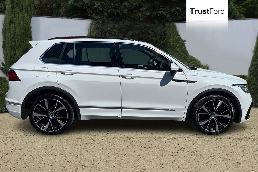 Volkswagen Tiguan 2.0 Tdi 4Motion R-line Dsg White #3