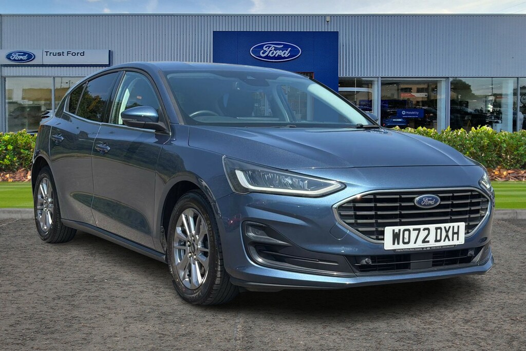 Ford Focus 1.0 Ecoboost Titanium With Front And Rear Sens Blue