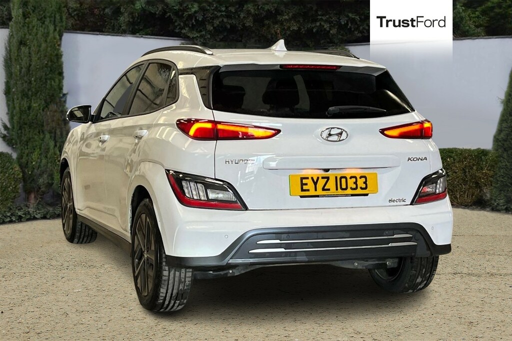 Hyundai Kona 150Kw Ultimate 64Kwh White #2