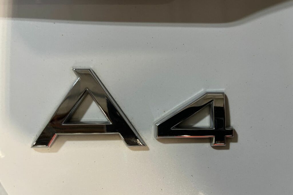 Audi A4 40 Sport Estate S Tronic Euro 6 Ss Finan #26