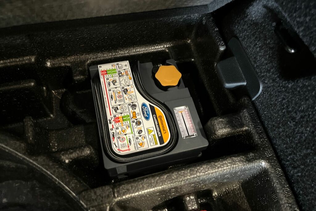 Ford Kuga 2.5 Phev St-line X Cvtopening Pan Roof - Heat Black #24