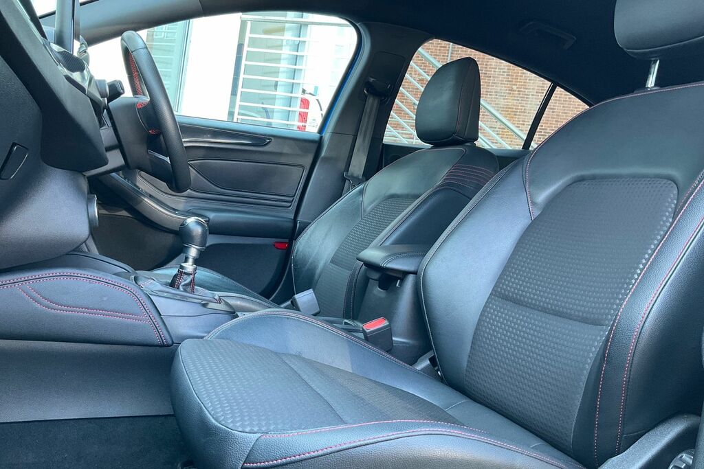 Ford Focus 1.0T Ecoboost St-line Estate Eur Blue #19