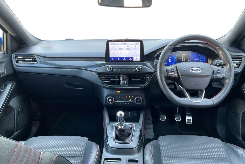 Ford Focus 1.0T Ecoboost St-line Estate Eur Blue #10
