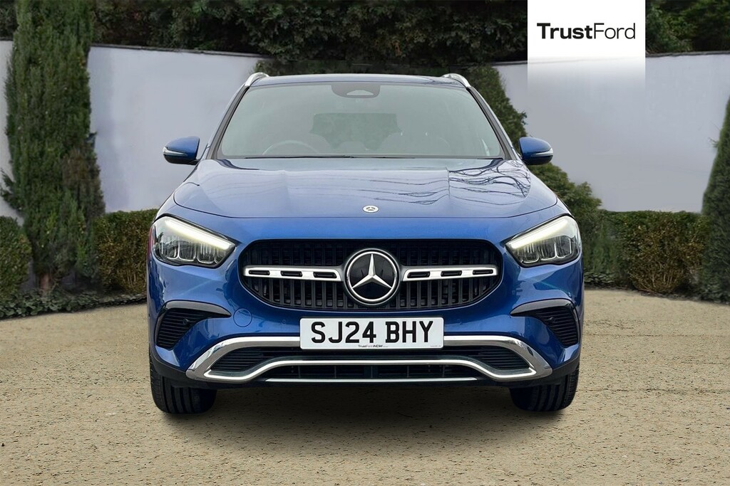 Mercedes-Benz GLA Class 1.3 Gla200h Mhev Sport Executive Suv Blue #6