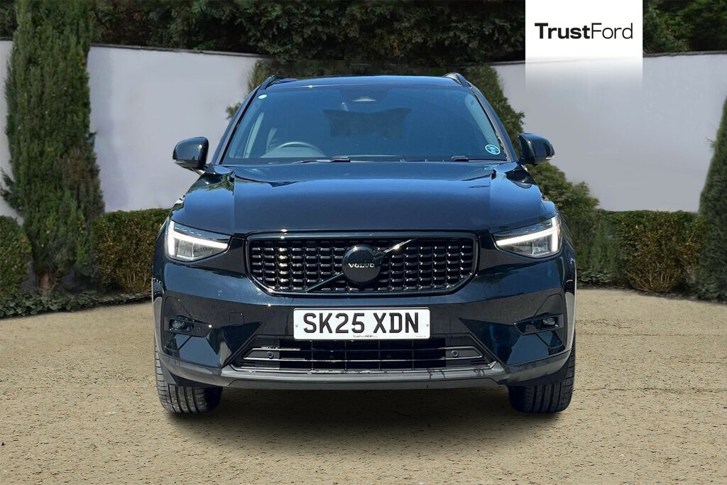 Volvo XC40 2.0 B4p Plus Black Edition Digital Dash R Black #6