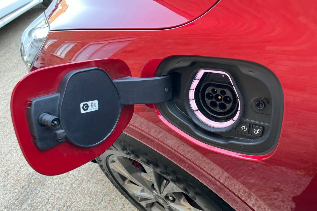 Ford Kuga 2.5 Phev St-line Edition Cvt LS71URC Red #4