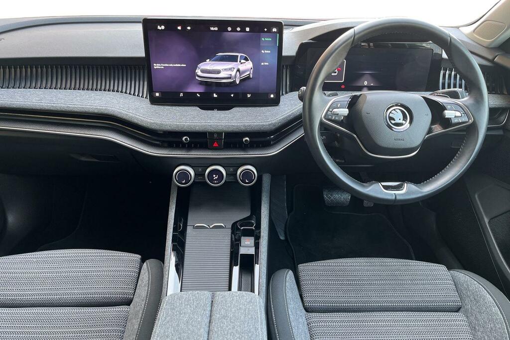Skoda Superb Skoda Superb Estate Se Technology 2.0 Tdi 150 Ps D Black #10