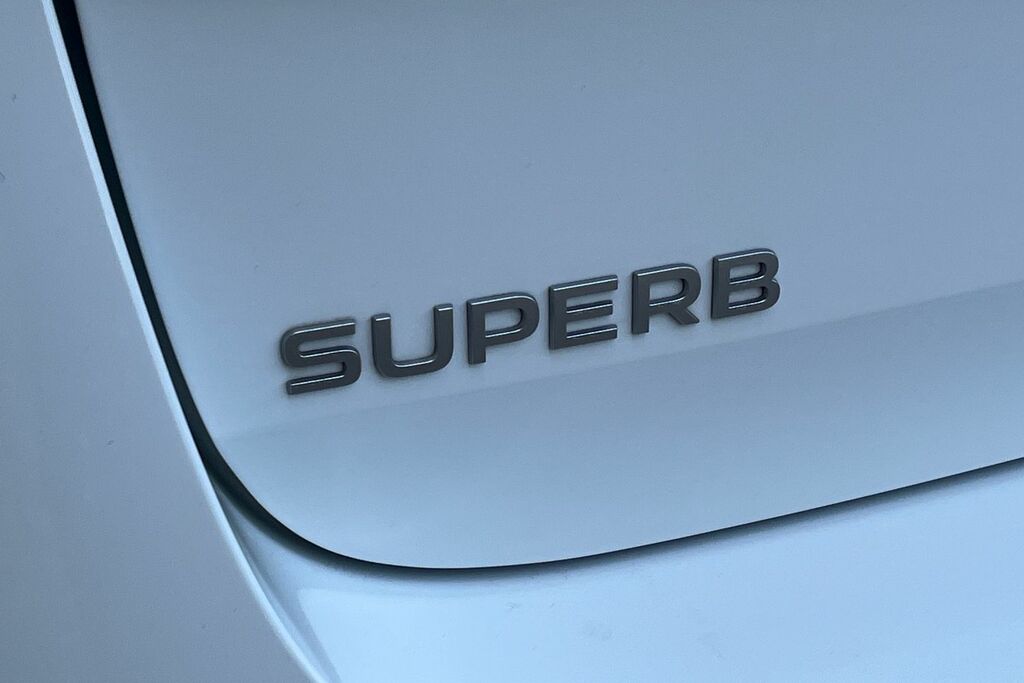 Skoda Superb Skoda Superb Estate Se Technology 2.0 Tdi 150 Ps D Black #39