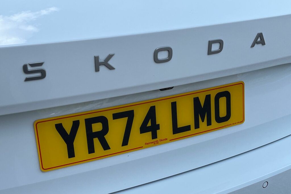 Skoda Superb Skoda Superb Estate Se Technology 2.0 Tdi 150 Ps D Black #40