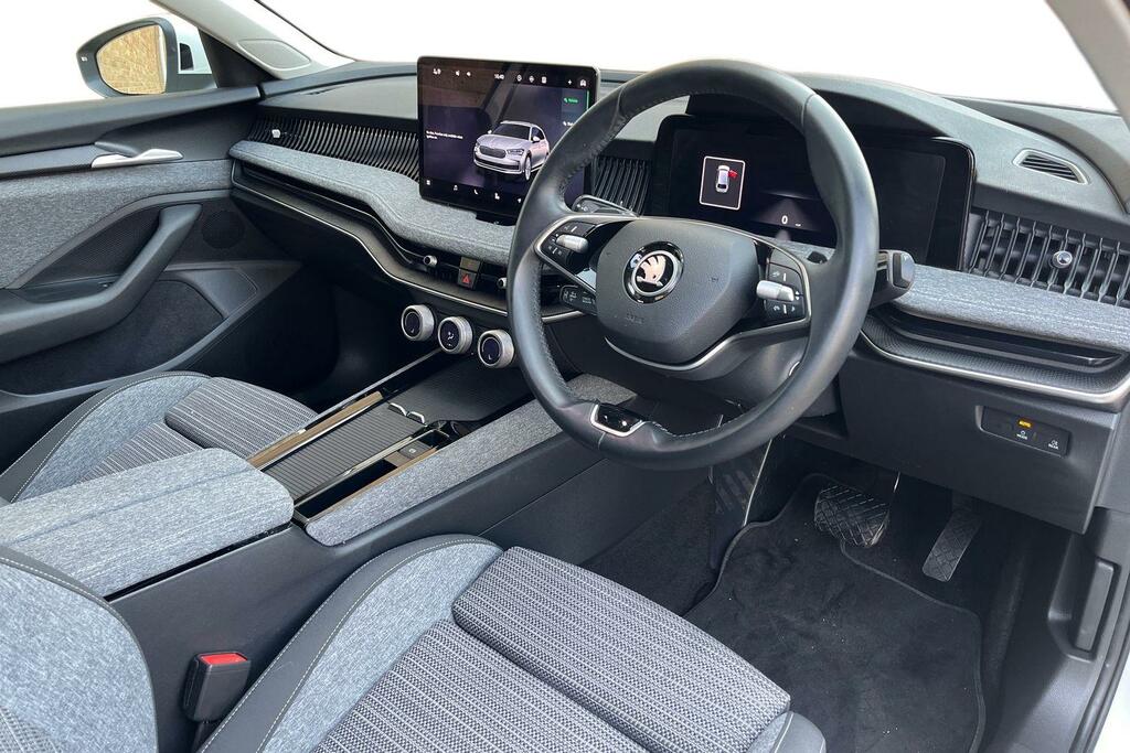 Skoda Superb Skoda Superb Estate Se Technology 2.0 Tdi 150 Ps D Black #9