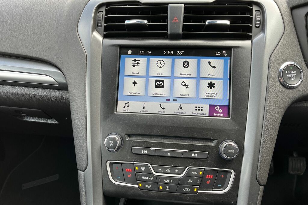 Ford Mondeo Zetec Econetic Tdci 1.5 Zetec Econetic Tdci White #27