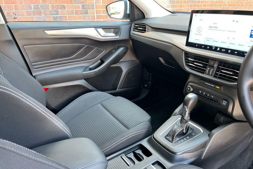 Ford Focus 1.0T Ecoboost Mhev St-line Estate Hybri Black #28