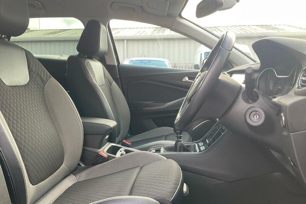 Vauxhall Grandland X 1.2 Turbo Sport Nav 8 Speed Blue #17