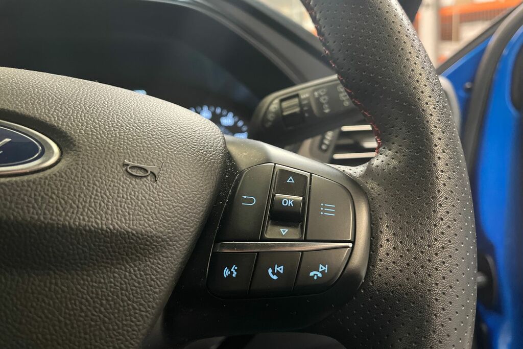 Ford Focus 1.0T Ecoboost St Line Estate Eur Black #26