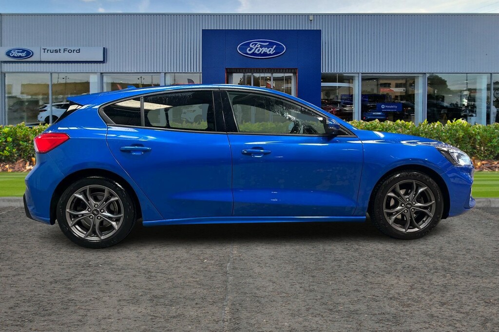Ford Focus 1.0T Ecoboost St Line Estate Eur Black #3