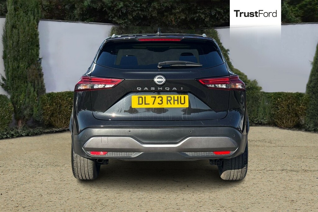 Nissan Qashqai 1.3 Dig-t Mhev N-connecta Suv Hybrid Xt Black #6