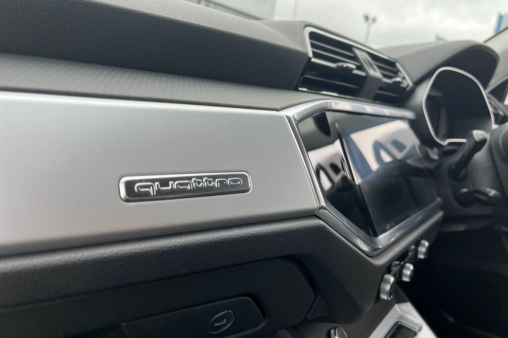 Audi Q3 Audi Estate 35 Tfsi Sport S Tronic Blue #31