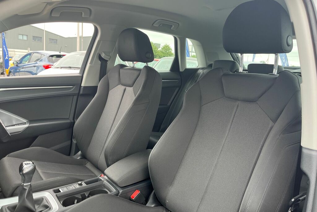 Audi Q3 Audi Estate 35 Tfsi Sport S Tronic Blue #19