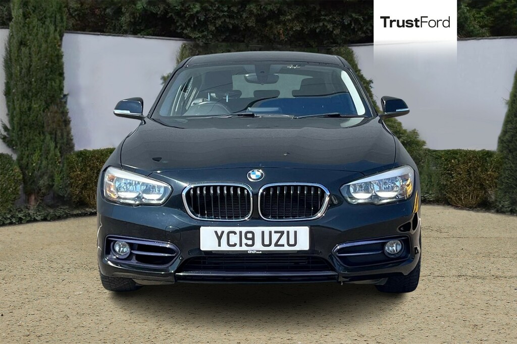 BMW 1 Series 118I 1.5 Sport Nav Servotronic Black #6