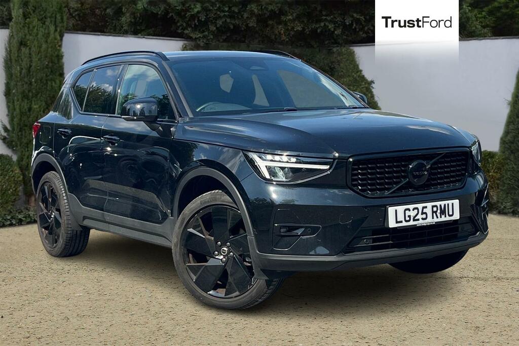 Volvo XC40 2.0 B4p Plus Black Edition Rear Camera He Black