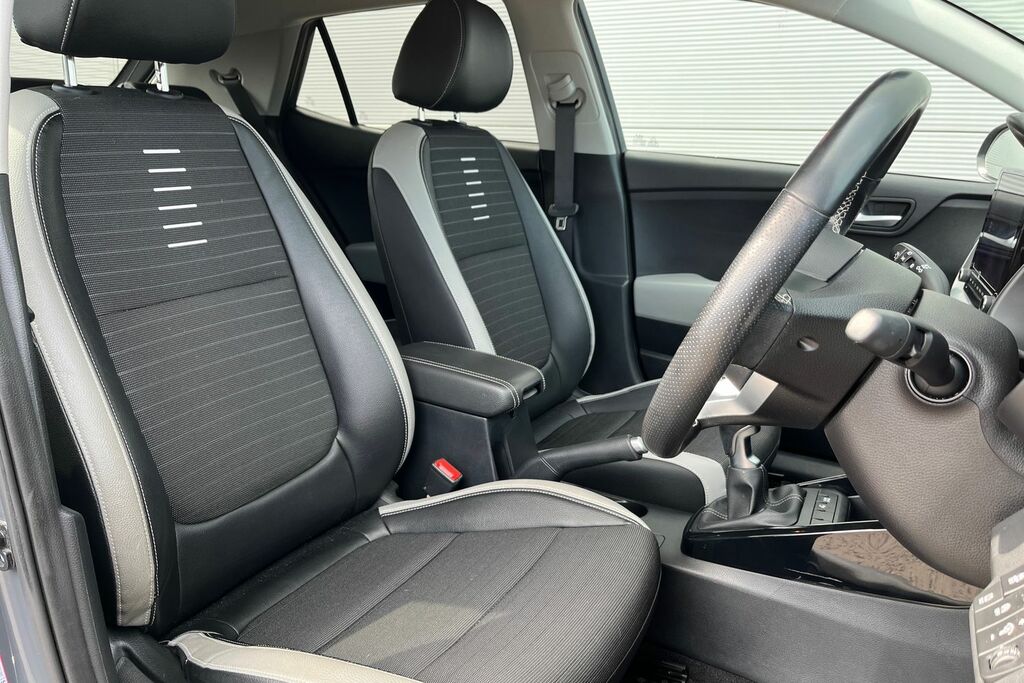 Kia Stonic 1.0 T-gdi Mhev Gt-line Suv Hybrid Manua #17