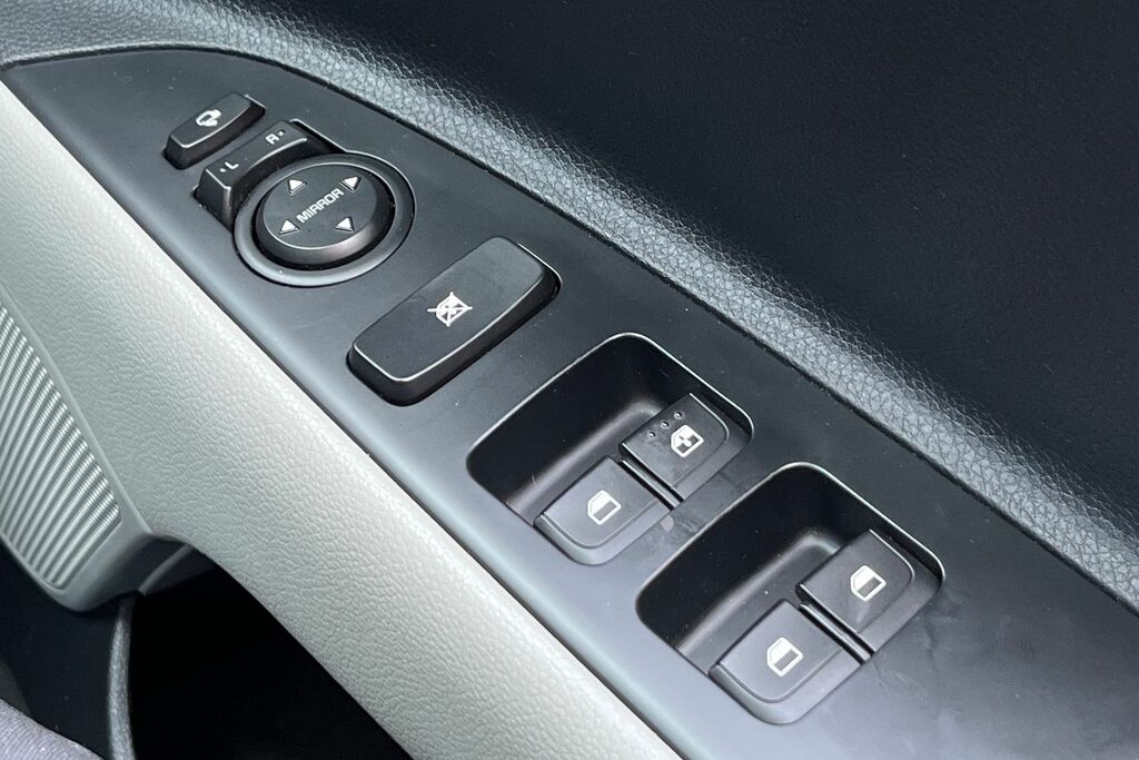 Kia Stonic 1.0 T-gdi Mhev Gt-line Suv Hybrid Manua #16